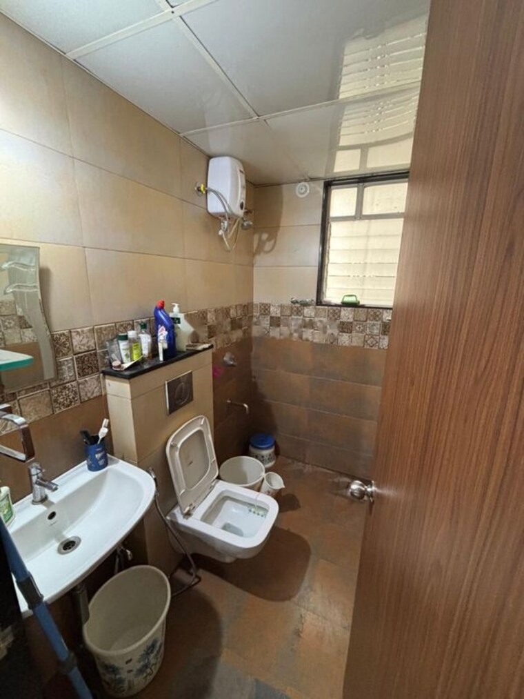 Team Area, five-star-royal-glory 2 Bedroom 1365 Sq.Ft. Apartment In Wakad Pune 10333041