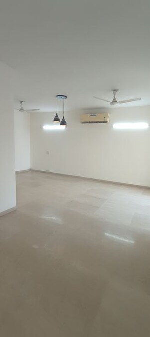 Room in 3 BHK Apartment at Bestech Park View Spa Next, Sector 67 – for Rent