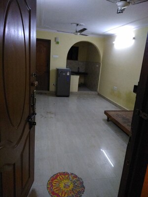 1 RK Builder Floor For Rent in Lajpat Nagar 4