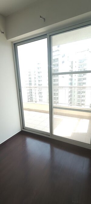 Room in 4 BHK Apartment at Bestech Park View Spa Next, Sector 67 – for Rent