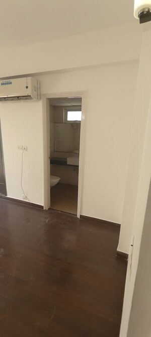 Room in 4 BHK Apartment at Bestech Park View Spa Next, Sector 67 – for Rent