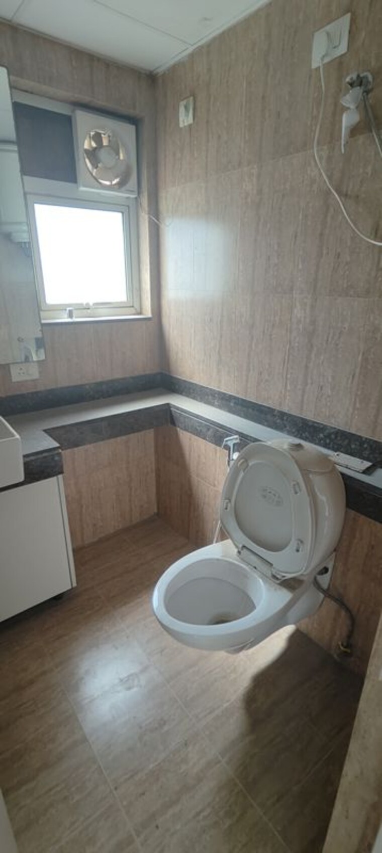 Bathroom, bestech-park-view-spa-next 4 Bedroom 2650 Sq.Ft. Apartment In Sector 67 Gurgaon 10333083