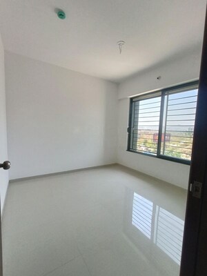 Room in 2 BHK Apartment at Manav La Centra, Tathawade – for Rent