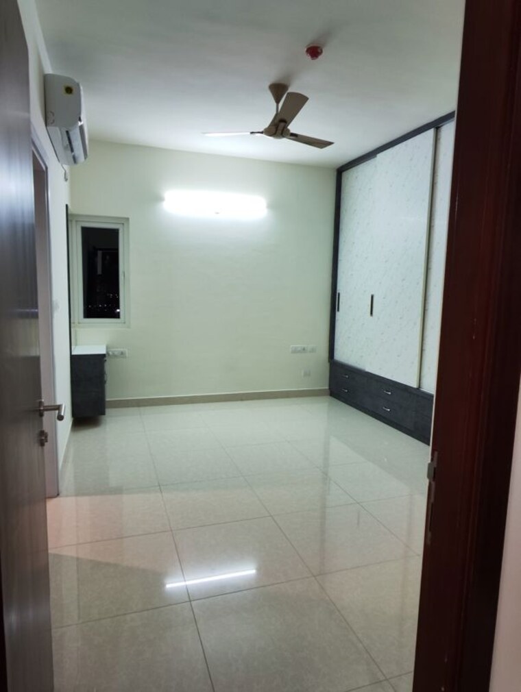 Bathroom, prestige-high-fields 2 Bedroom 1283 Sq.Ft. Apartment In Gachibowli Hyderabad 10333105