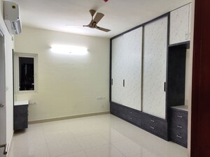 Room in 2 BHK Apartment at Prestige High Fields, Gachibowli – for Rent