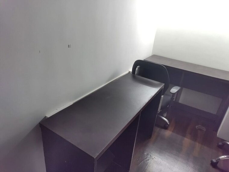 Team Area, express-zone Commercial Office Space 126 Sq.Ft. In Malad East Mumbai 10333112