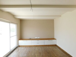 Room in 3 BHK Villa at Pruthvi Adithya Belmont Greene, Tellapur – for Rent