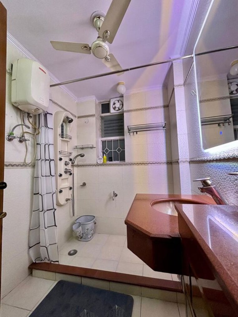 Kitchen, south city 1 1 Bedroom 2800 Sq.Ft. Builder Floor In South City 1 Gurgaon 10333118