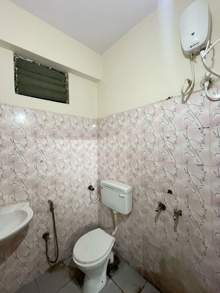 Bathroom, begumpet 1 Bedroom 540 Sq.Ft. Builder Floor In Begumpet Hyderabad 10333185