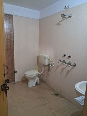 Bathroom in 3 BHK Independent House at Gomti Nagar – for Rent