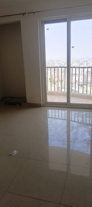 Room in 4 BHK Apartment at Sector 107 – for Sale