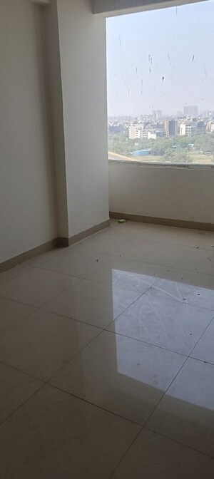Room in 4 BHK Apartment at Sector 107 – for Sale