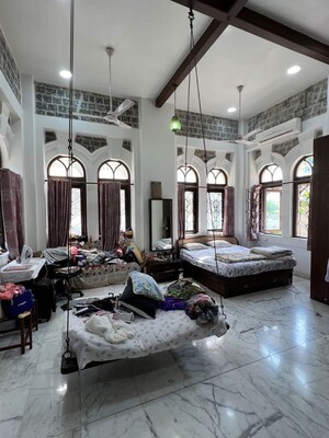 Living Room in 4 BHK Independent House at Samudra Mahal, Worli – for Rent