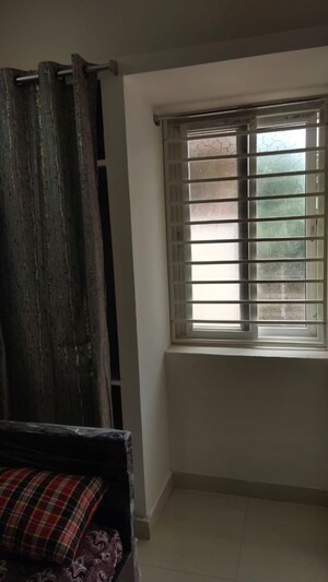 Room in 1 BHK Apartment at Manikonda – for Rent