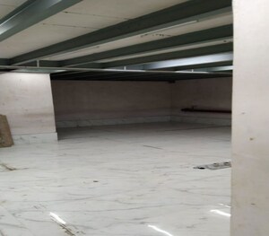 Room in  Shop at Parel – for Rent