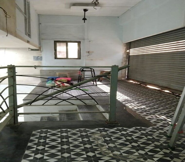 undefined, parel Commercial Shop 1500 Sq.Ft. In Parel Mumbai 10333306