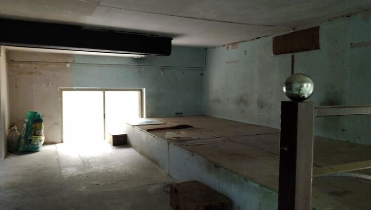 undefined, parel Commercial Shop 1500 Sq.Ft. In Parel Mumbai 10333306