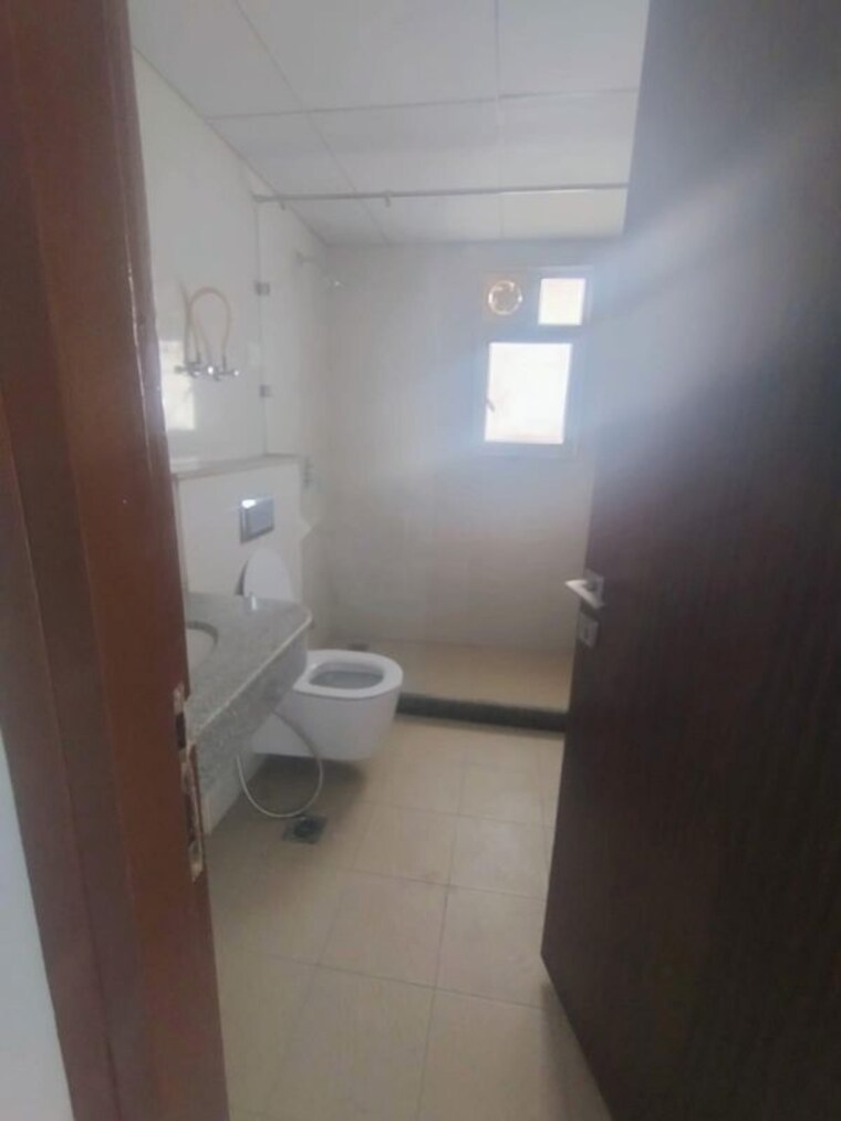 Bathroom, godrej-air-sector-85 4 Bedroom 3249 Sq.Ft. Apartment In Sector 85 Gurgaon 10333313