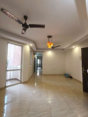 Living Room in 2.5 BHK Apartment at DLF The Princeton Estate, Dlf Phase V – for Rent