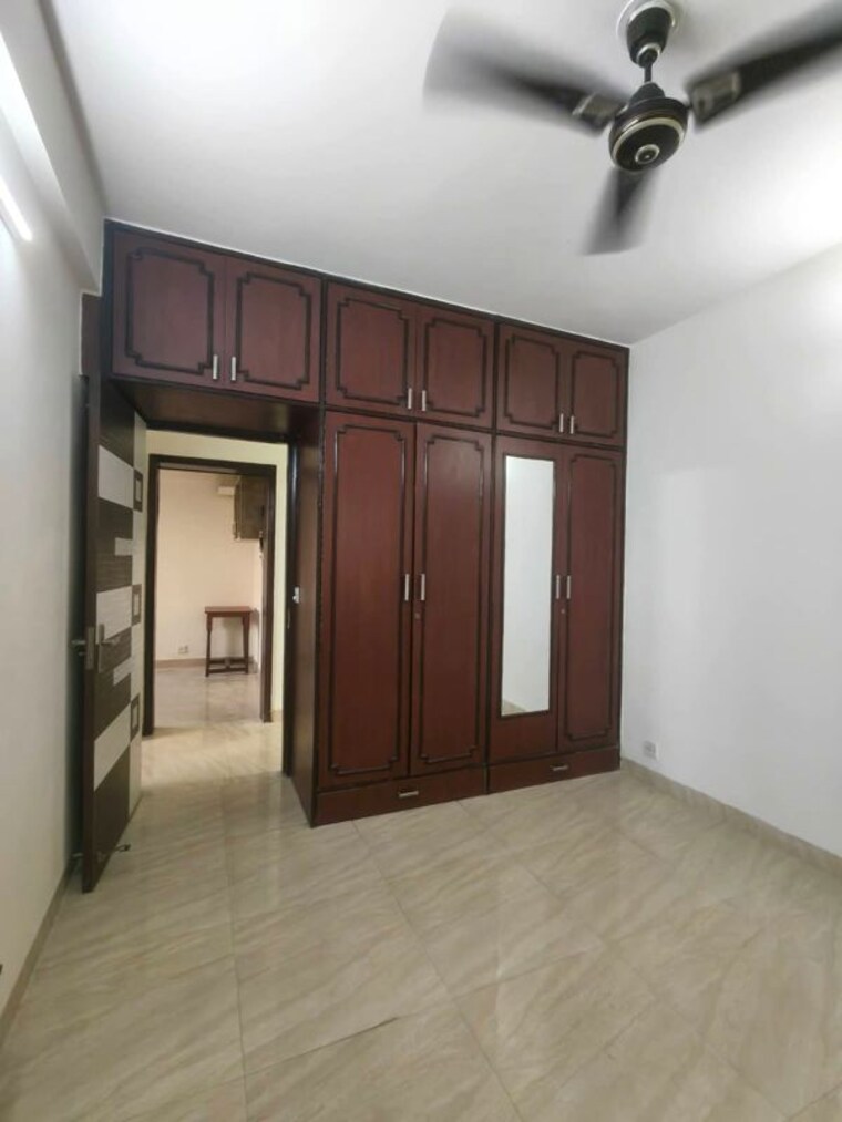 Room, dlf-the-princeton-estate 2.5 Bedroom 1550 Sq.Ft. Apartment In Dlf Phase V Gurgaon 10333300