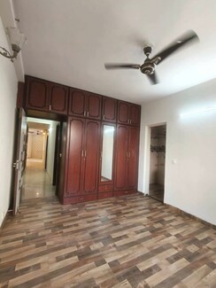 2.5 BHK + Study Room Apartment For Rent in DLF The Princeton Estate