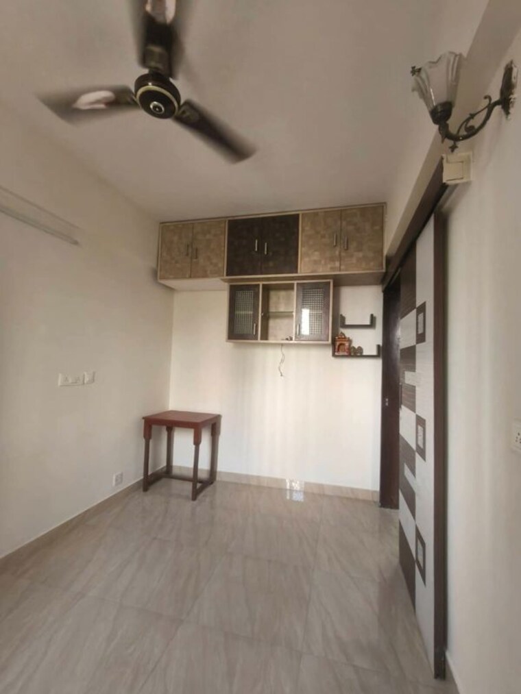 Room, dlf-the-princeton-estate 2.5 Bedroom 1550 Sq.Ft. Apartment In Dlf Phase V Gurgaon 10333300