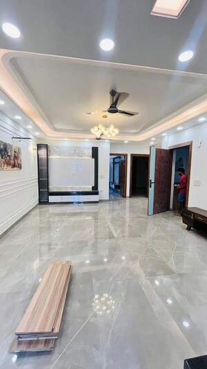 Living Room in 3 BHK Builder Floor at Vipul World Floors, Sector 48 – for Rent