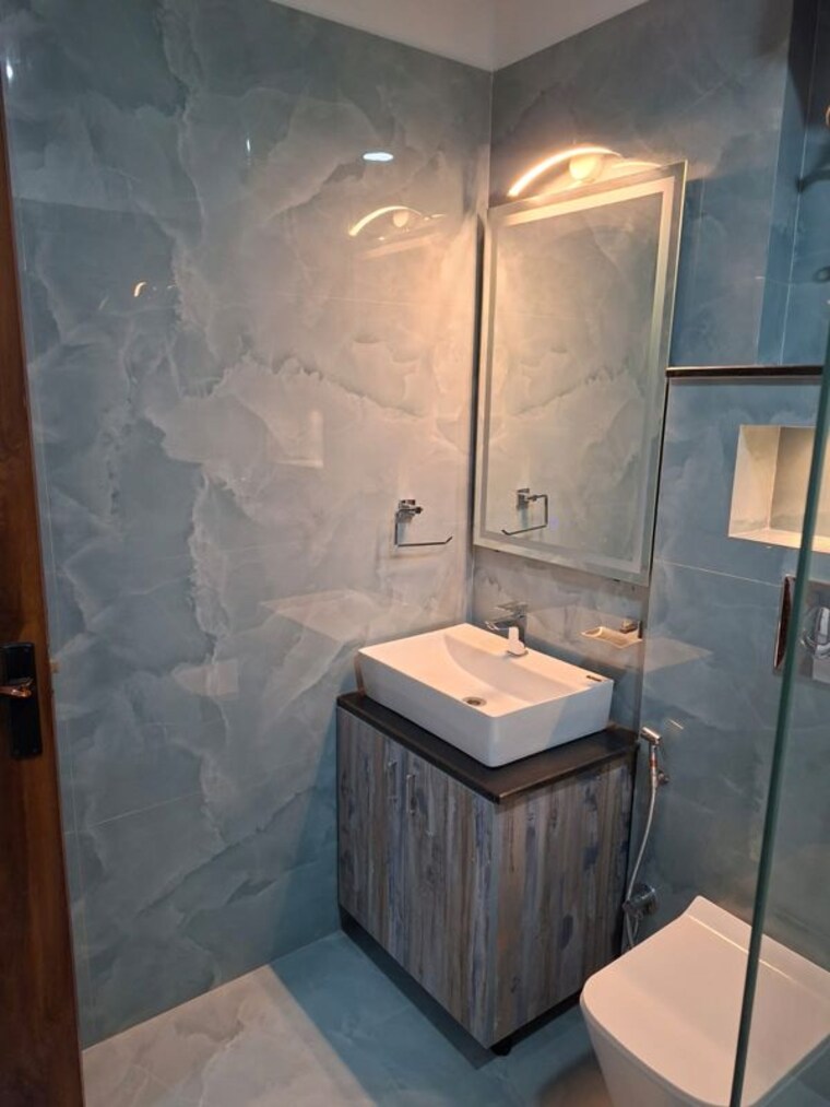 Bathroom, vipul-world-floors 3 Bedroom 192 Sq.Ft. Builder Floor In Sector 48 Gurgaon 10333323