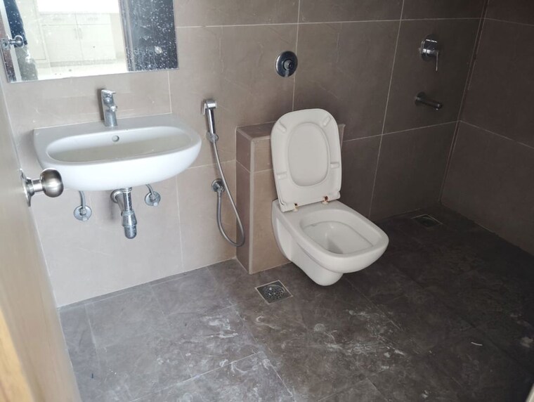 Bathroom, prestige-high-fields-gachibowli 2.5 Bedroom 1490 Sq.Ft. Apartment In Gachibowli Hyderabad 10333359