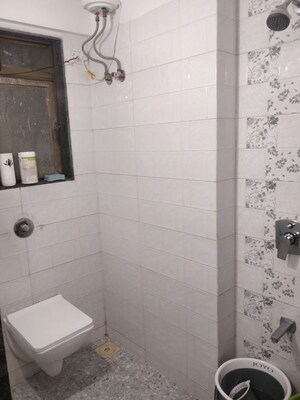 Attached Bathroom in 1.5 BHK Builder Floor at Kokan Nagar – for Sale