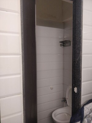 Bathroom in 1.5 BHK Builder Floor at Kokan Nagar – for Sale