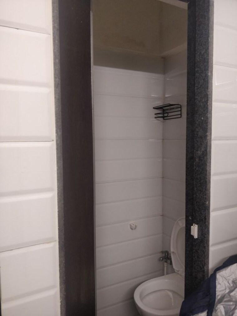 Bathroom, kokan nagar 1.5 Bedroom 455 Sq.Ft. Builder Floor In Kokan Nagar Mumbai 10333357