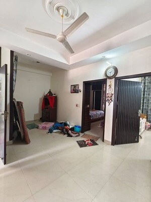 Living Room in 2 BHK Builder Floor at Sector 52 – for Rent
