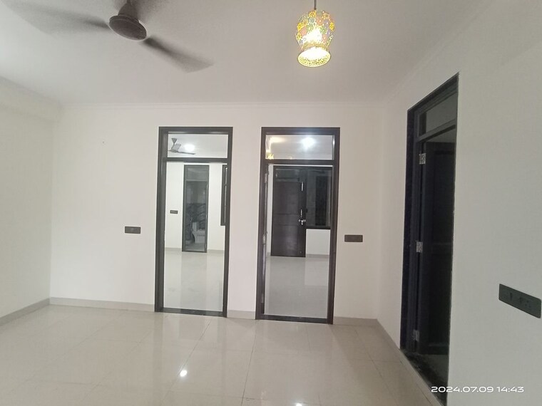 Room, vasant kunj 3 Bedroom 13000 Sq.Ft. Builder Floor In Vasant Kunj Delhi 10232658