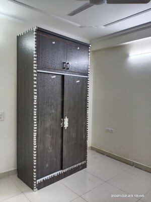 Room in 3 BHK Builder Floor at Vasant Kunj – for Rent