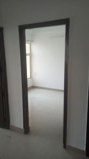 Room in 2 BHK Apartment at SCC Sapphire, Raj Nagar Extension – for Sale