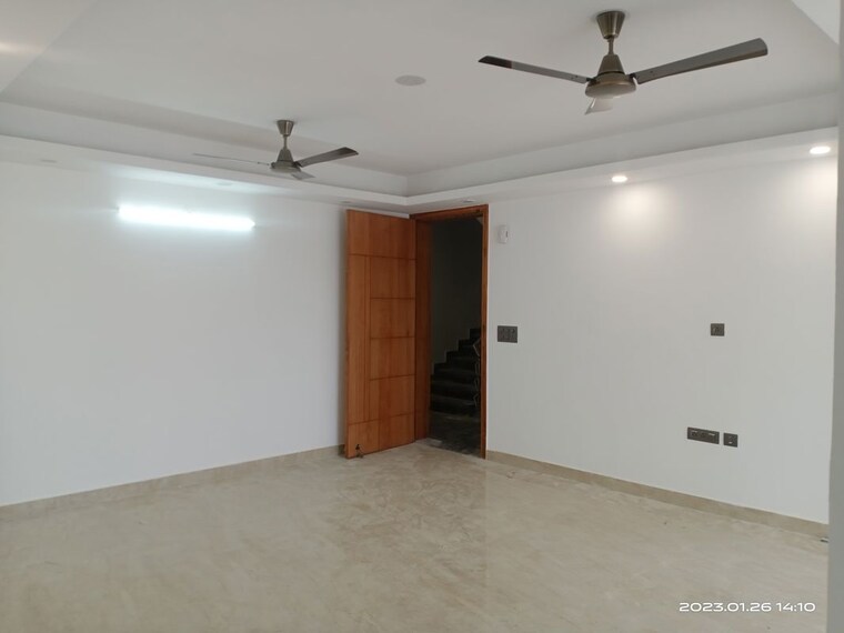 Room, vasant kunj 3 Bedroom 1350 Sq.Ft. Builder Floor In Vasant Kunj Delhi 9950178