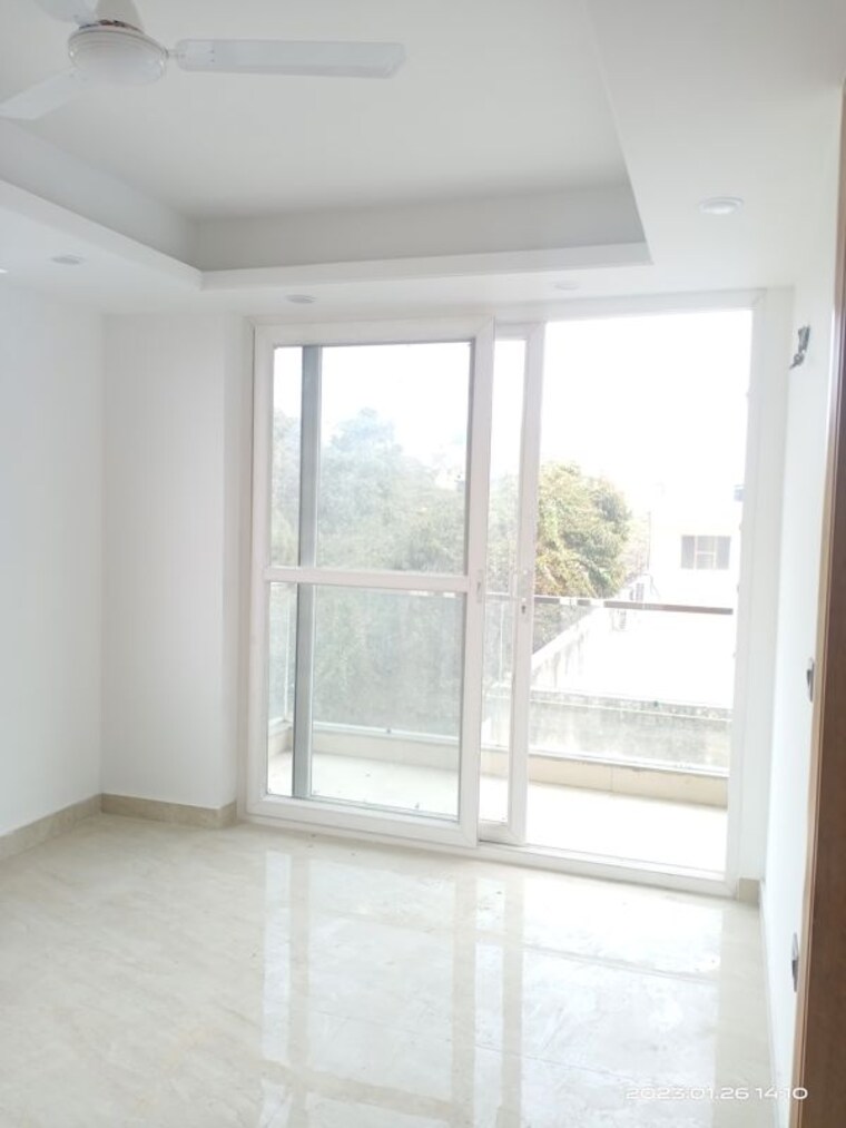 Room, vasant kunj 3 Bedroom 1350 Sq.Ft. Builder Floor In Vasant Kunj Delhi 9950178
