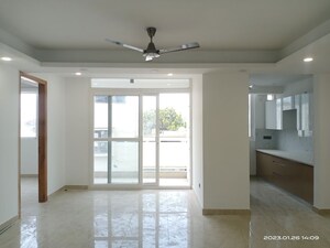 Room in 3 BHK Builder Floor at Vasant Kunj – for Rent