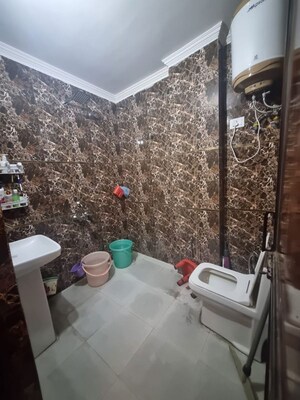 Bathroom in 1 BHK Independent House at Saket – for Rent