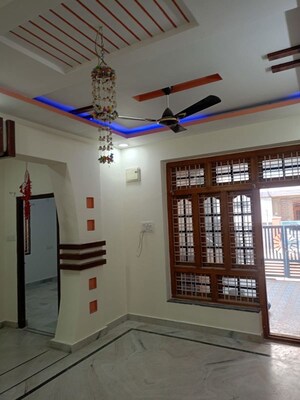 Room in 2 BHK Independent House at Ameenpur – for Rent
