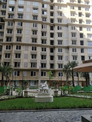 2 BHK Apartment For Rent in Kanakia Paris, Bandra East