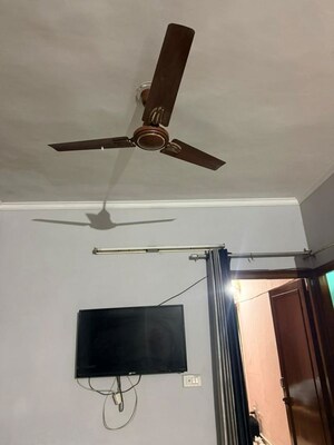 Furnished Amenities in 2 BHK Apartment at Penta Homes, Vip Road – for Rent