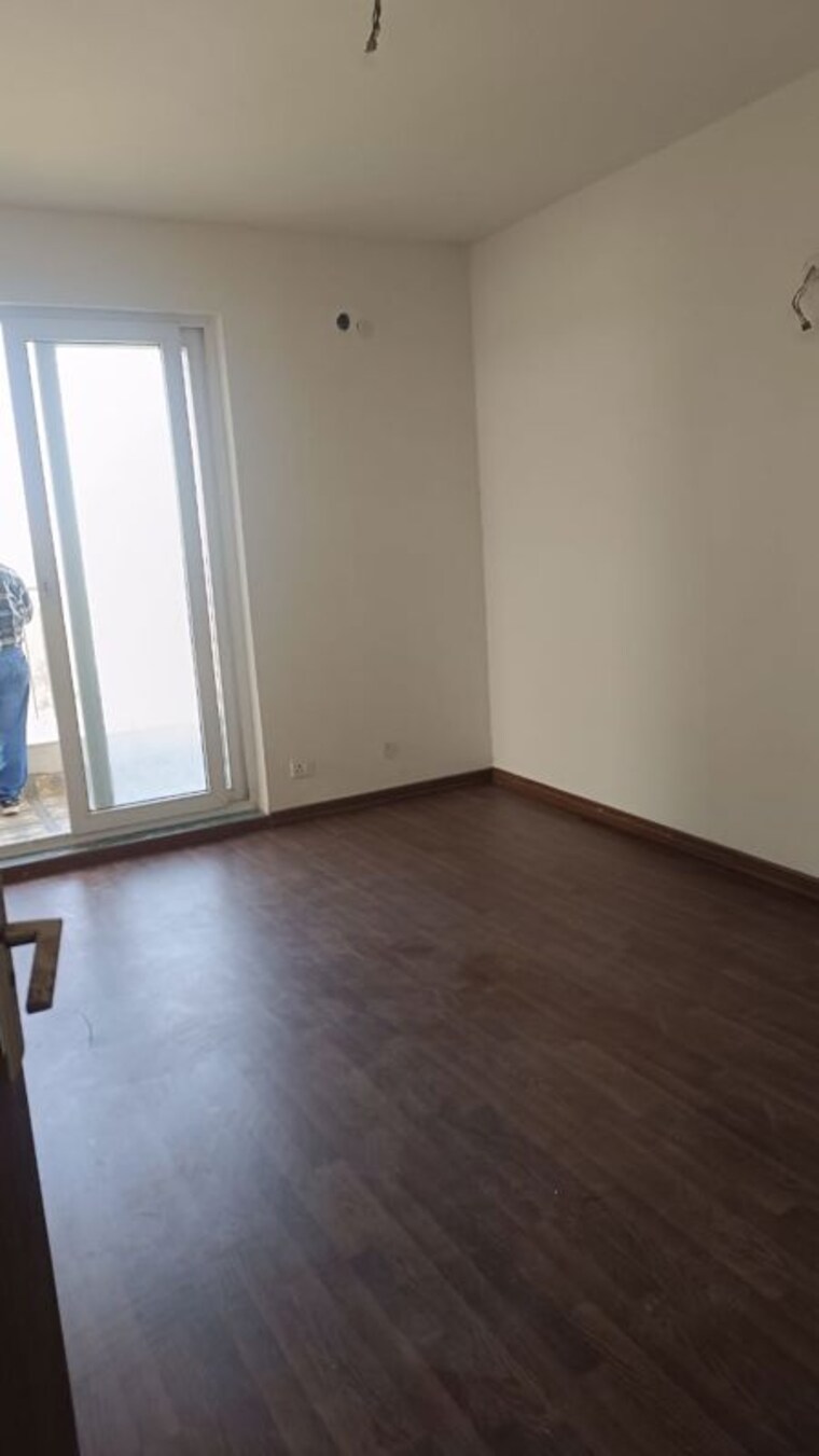 Room, bptp-discovery-park 2 Bedroom 1100 Sq.Ft. Apartment In Sector 80 Faridabad 10333525