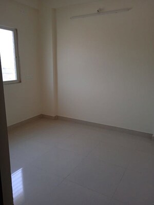 Room in 1 BHK Apartment at Digambar Nagar – for Rent