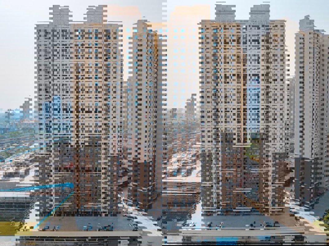 1 BHK 438 Sq.Ft. Apartment in Dosti Oro 67