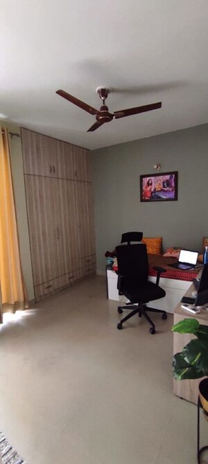 Team Area in 2.5 BHK Apartment at Puri Pratham, Sector 84 – for Sale