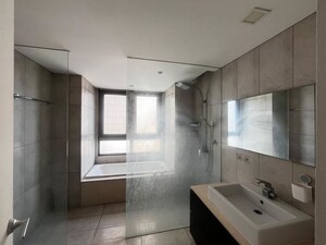 Bathroom in 4 BHK Apartment at Panchshil One North, Magarpatta City – for Rent