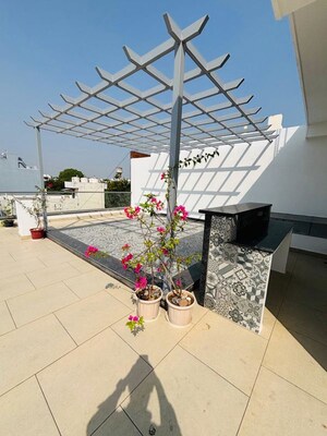 Team Area in 6+ BHK Independent House at Sector 46 – for Sale