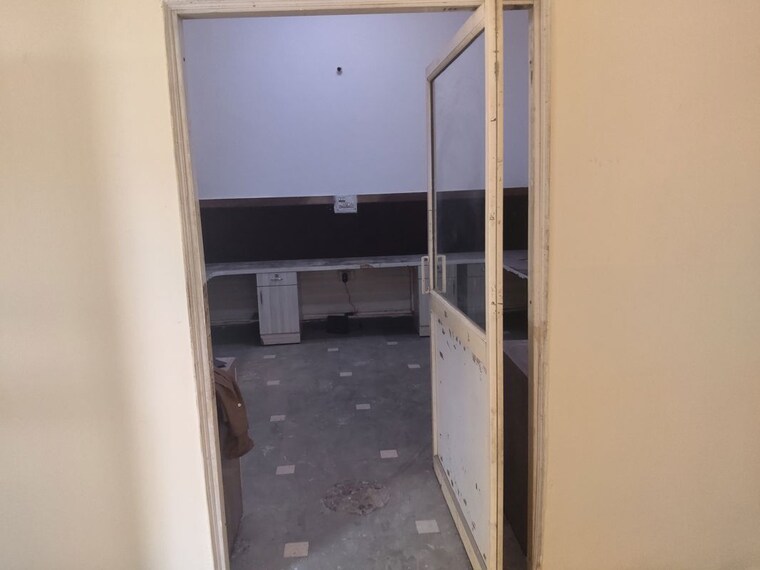 Kitchen, sector 65 Commercial Warehouse 1500 Sq.Ft. In Sector 65 Noida 10333635